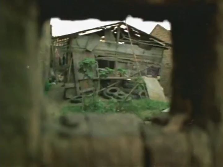 Screenshot von «Agarrando pueblo» («The Vampires of Poverty», Regie: Carlos Mayolo und Luis Ospina, COL 1978)